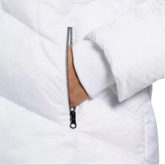 Madden NYC White Puffer Coat - Picture 7 of 14